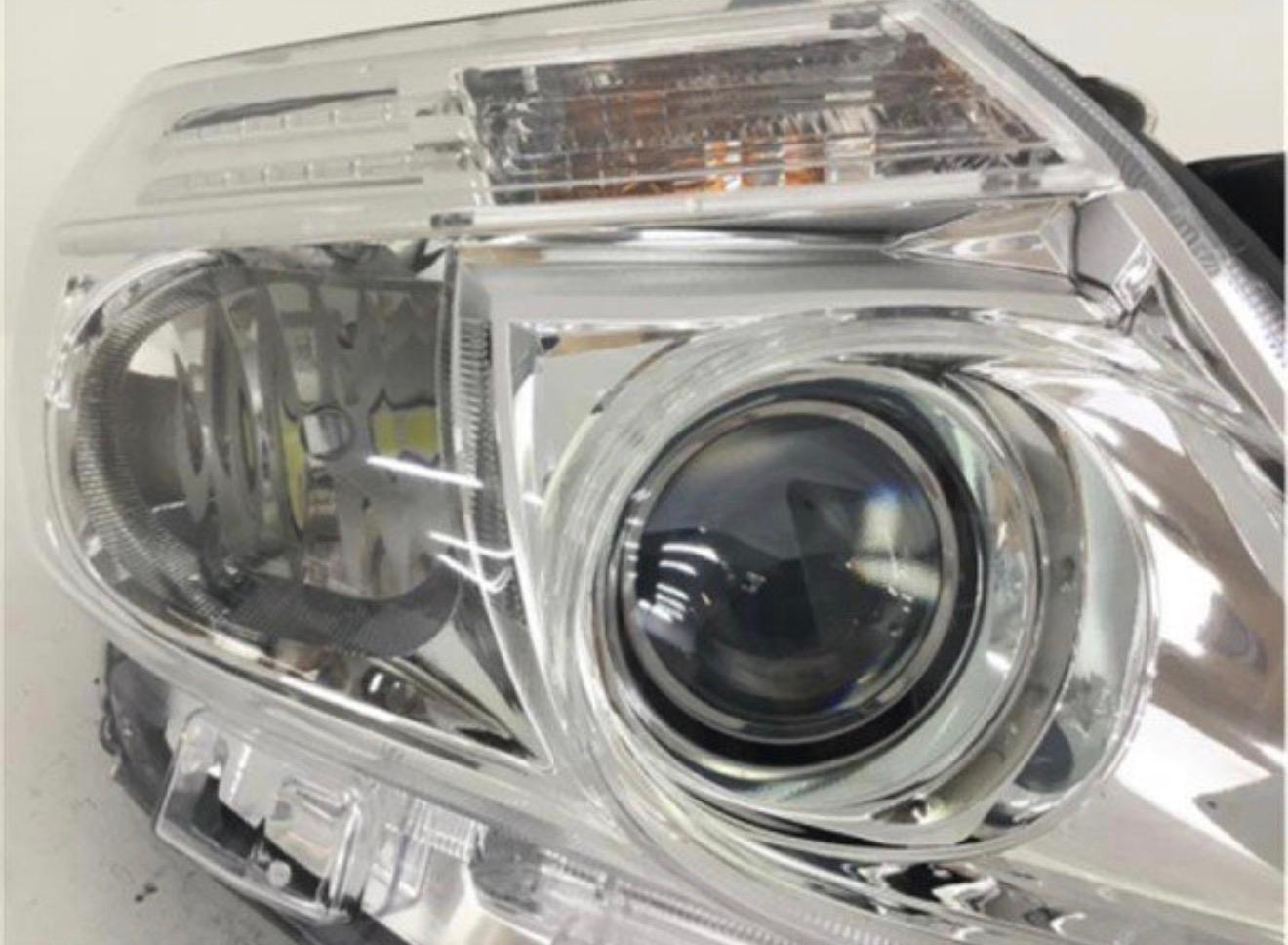 Head light ( Right )