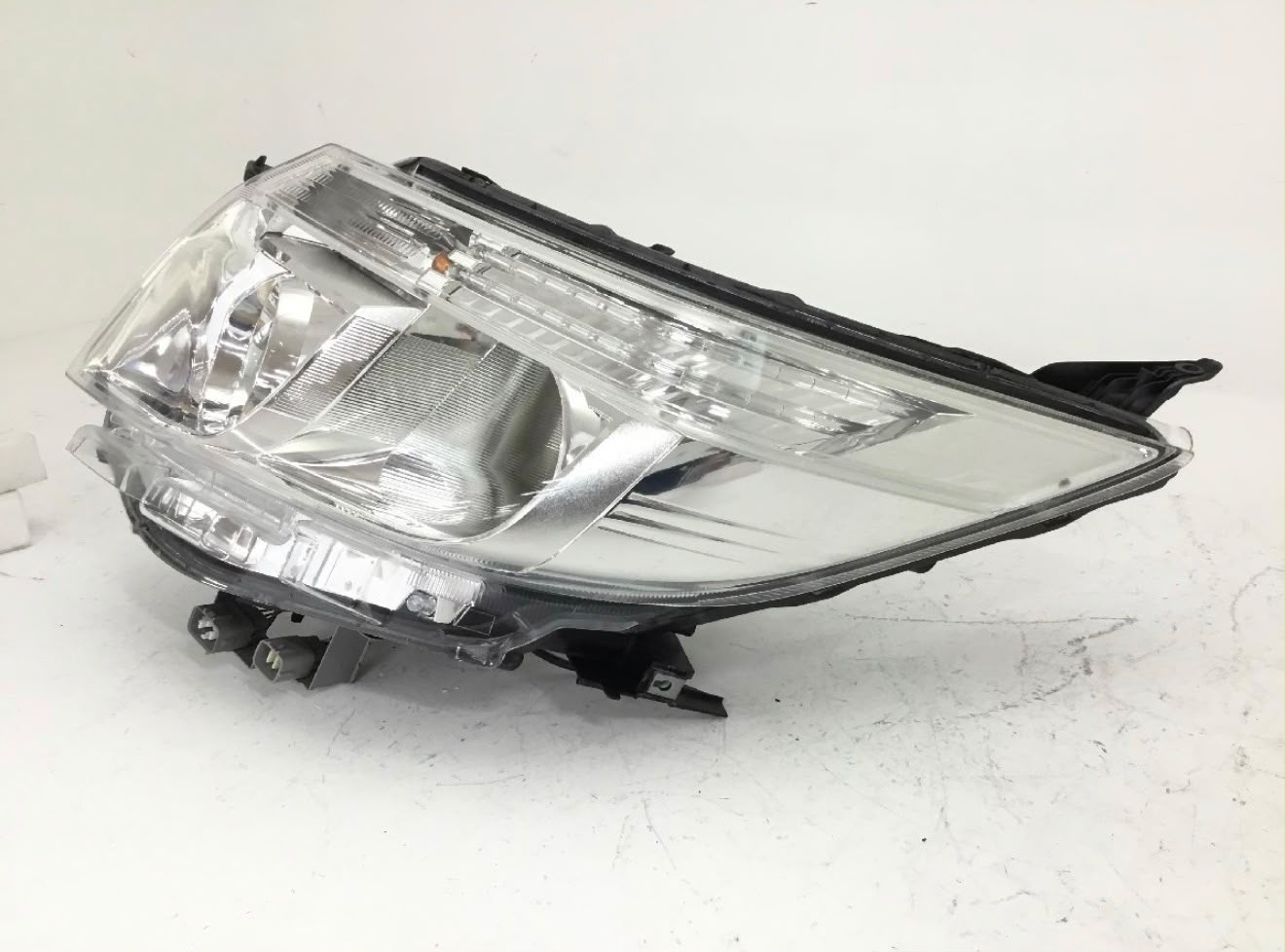 Head light ( Left )