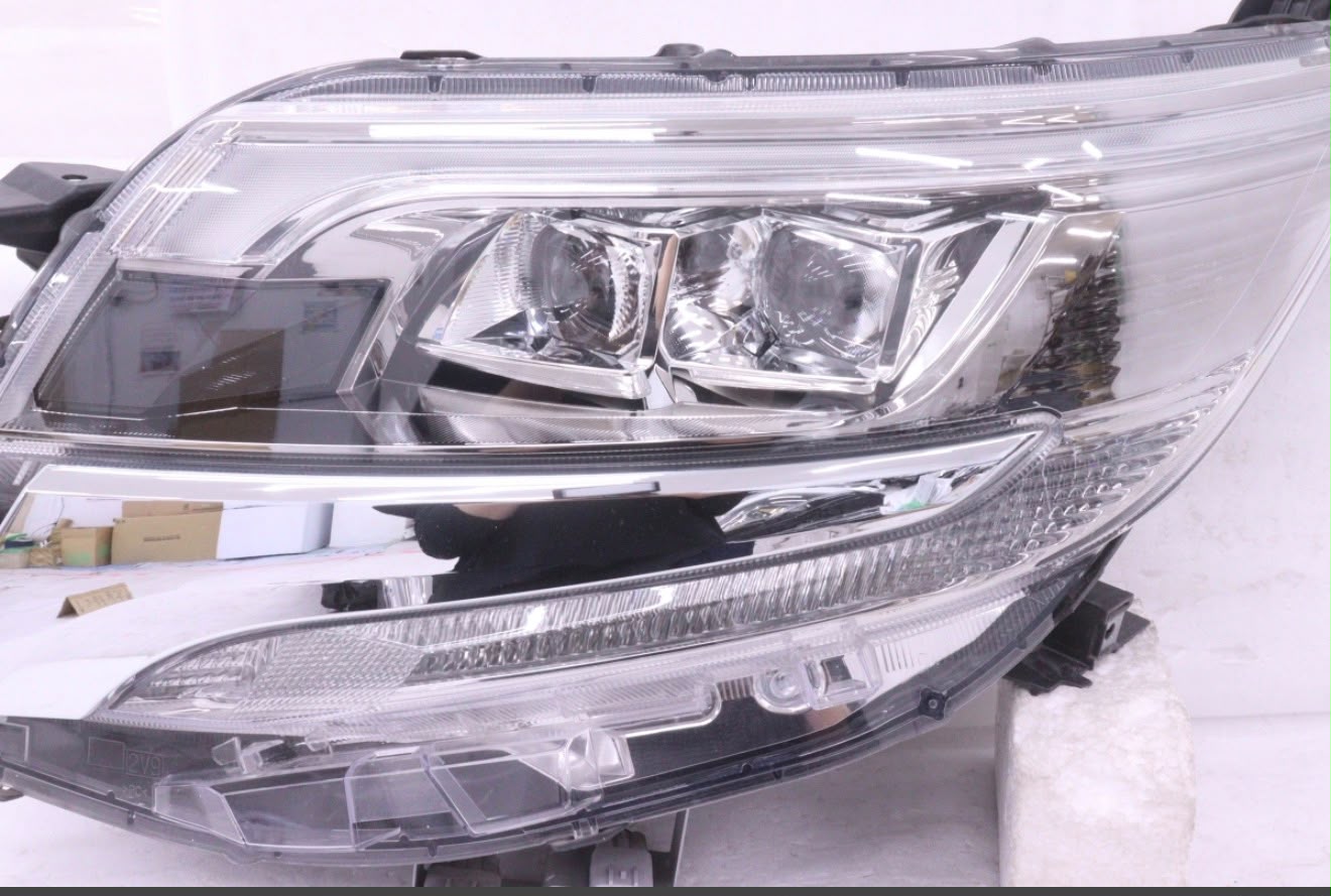 Head Light (Left)