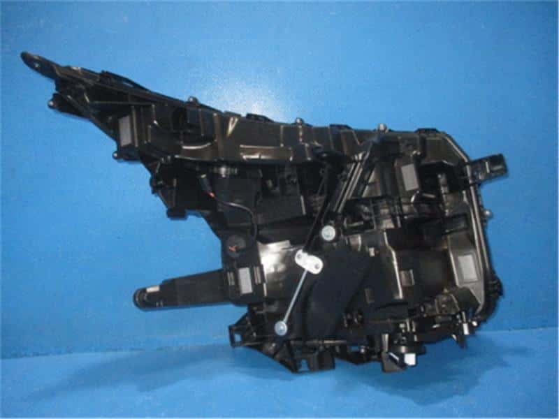 Left Headlight Toyota Voxy